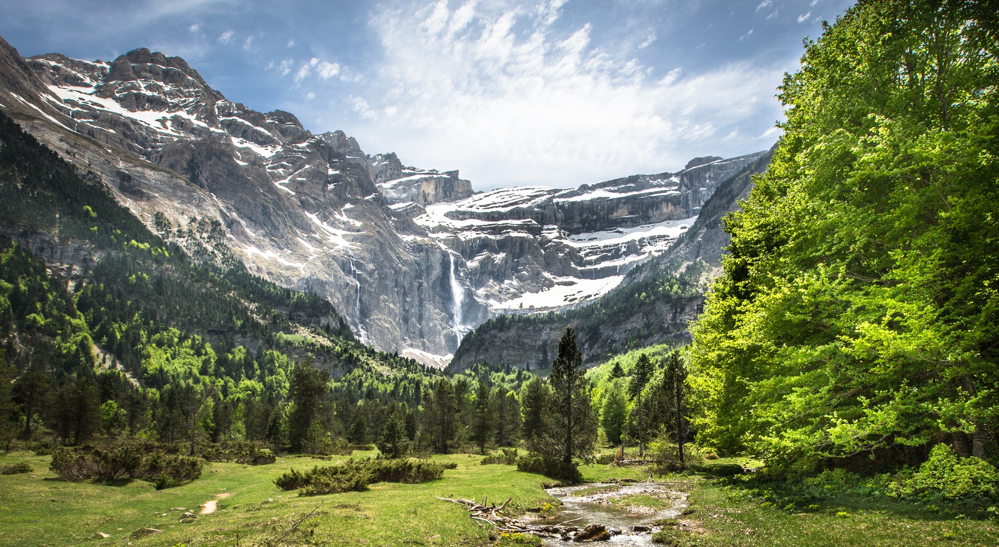 LES HAUTES PYRENEES EN RAQUETTES, VALLEES D ES GAVES